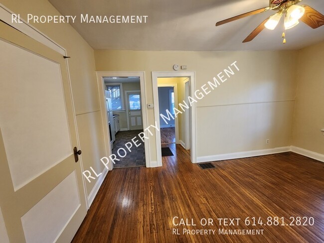 Building Photo - Charming 1 Bedroom Apartment in Grandview ...