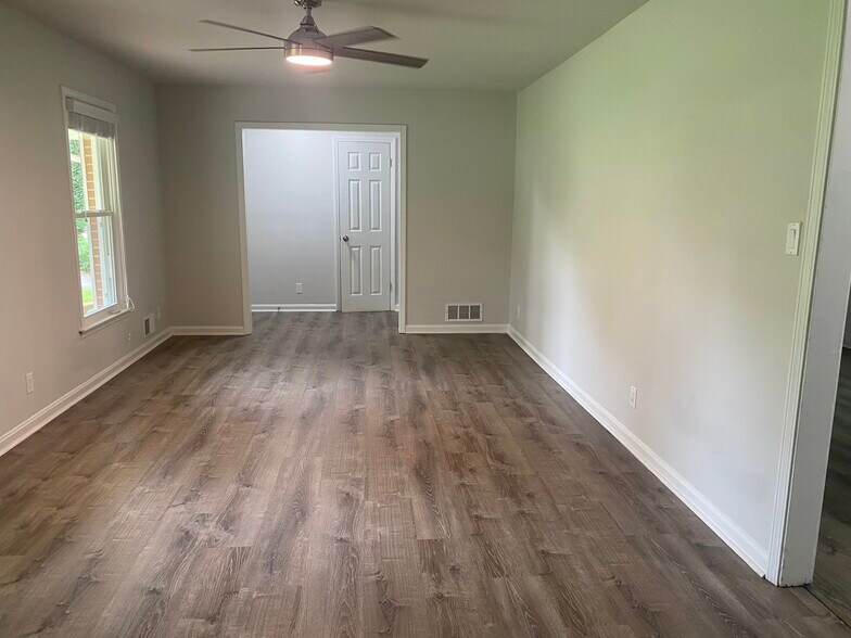 1st family/dining room - 851 Rockbridge Rd SW