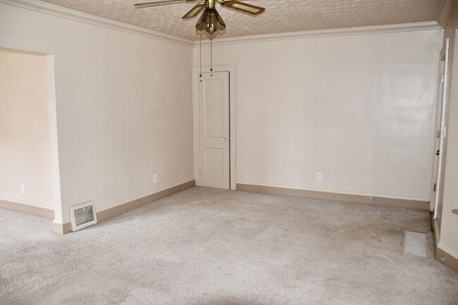 Building Photo - 10720 Edgepark Dr