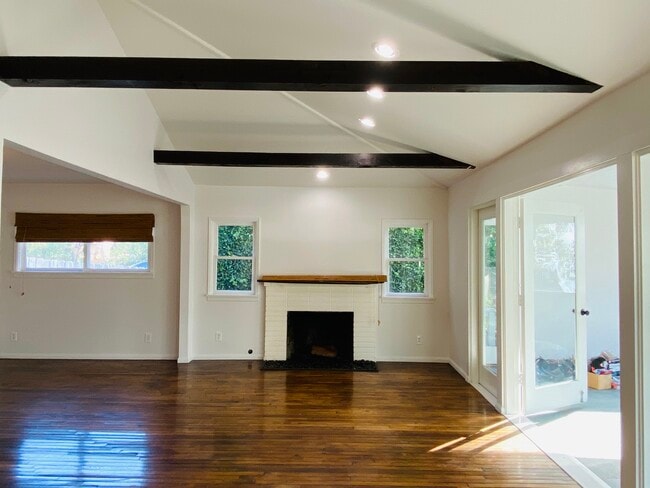 Primary Photo - 25019 Pacific Coast Hwy