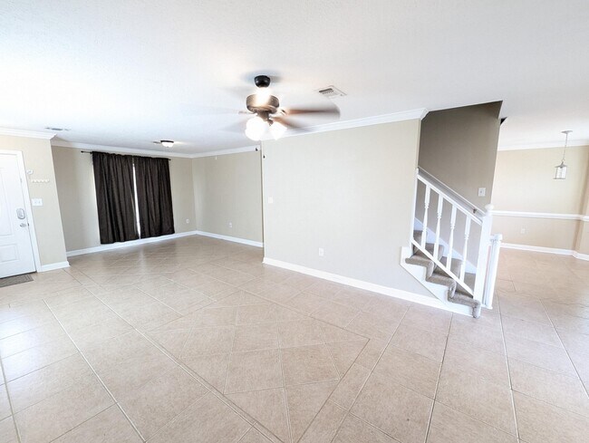 Building Photo - 437 Bridgewater Ct