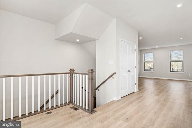 Building Photo - 6232 Folly Ln