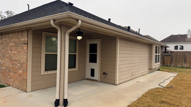 Building Photo - 9215 Running Eagle Falls