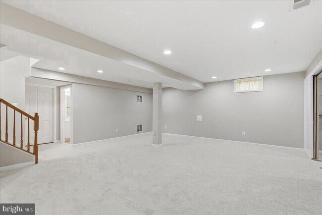 Building Photo - 17037 Loftridge Ln
