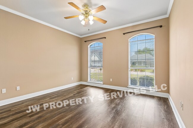 Building Photo - Spacious 4-Bedroom Home with Modern Comforts in Gretna