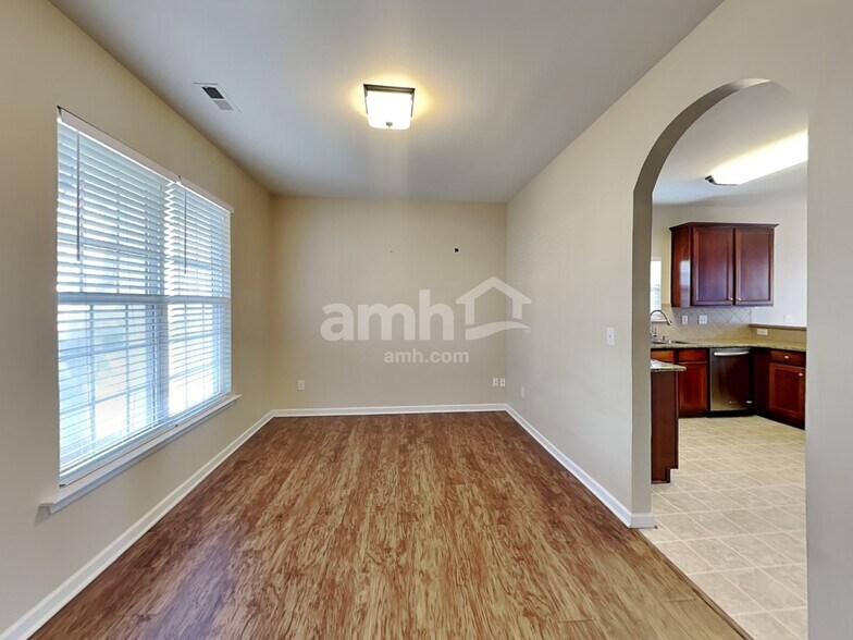 Building Photo - 15534 Crossing Gate Dr