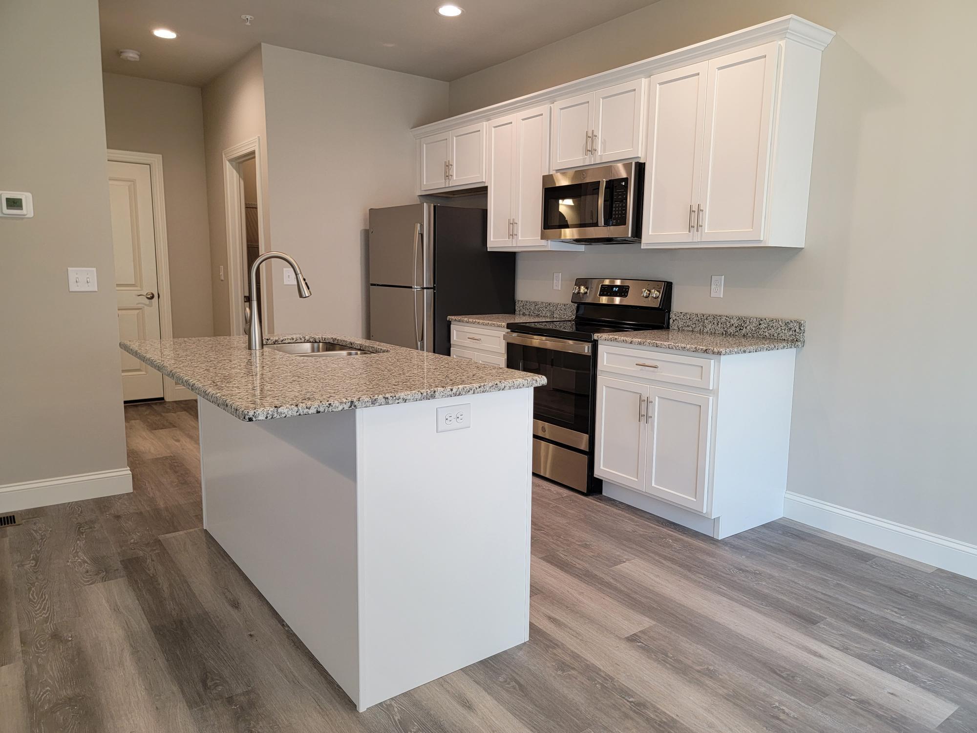 Building Photo - 205 Sage Blvd