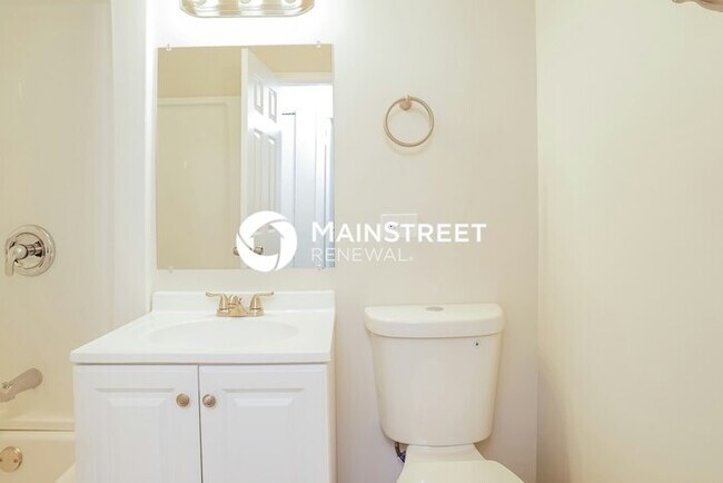 Building Photo - 5 Bedroom Pet-Friendly Home in Winston-Salem, NC with Main Street Renewal