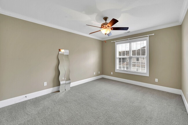 Building Photo - Brook Hollow