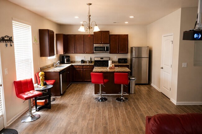 Building Photo - 4624 Rapahoe Trail