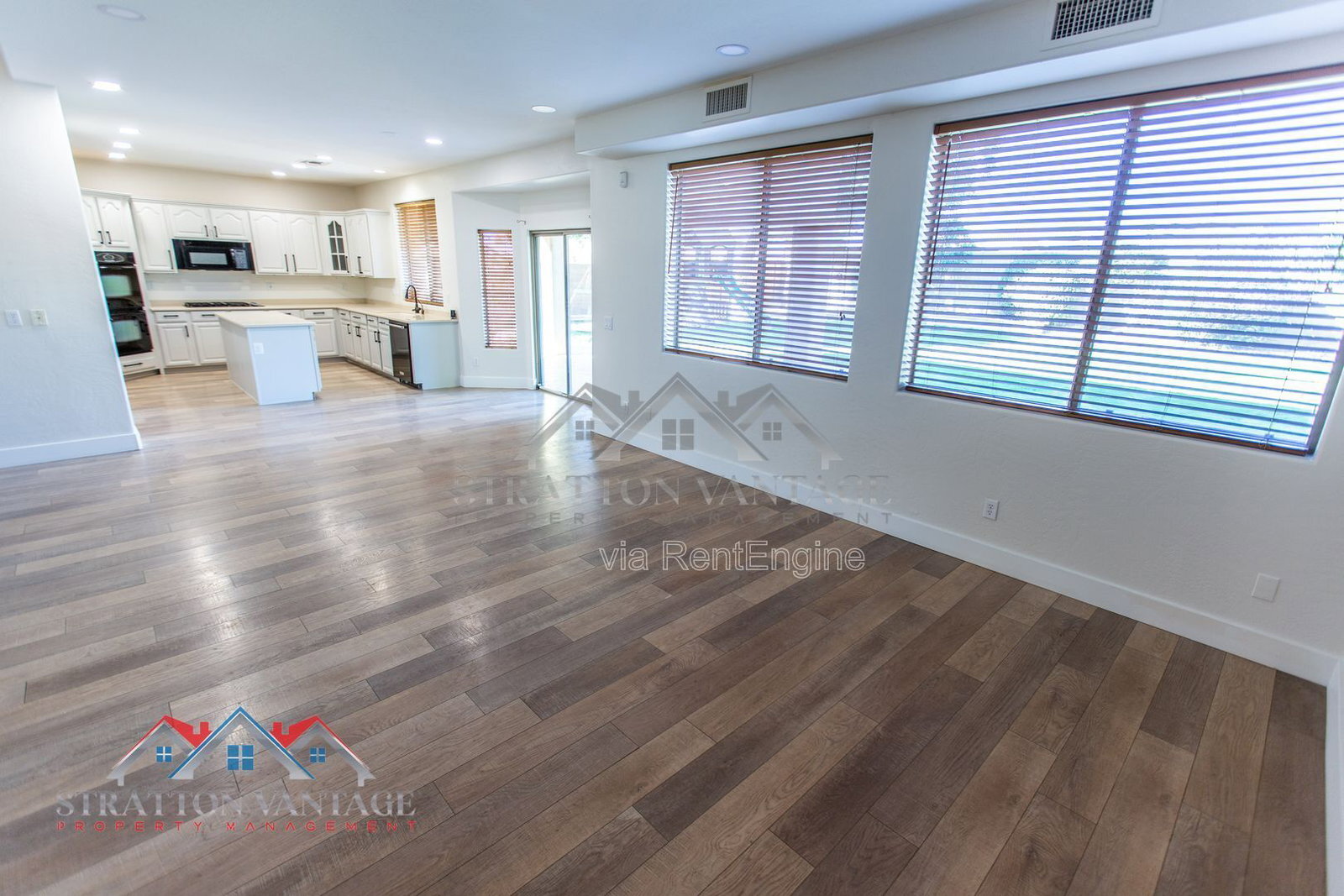 Building Photo - 14616 W Windward Ave