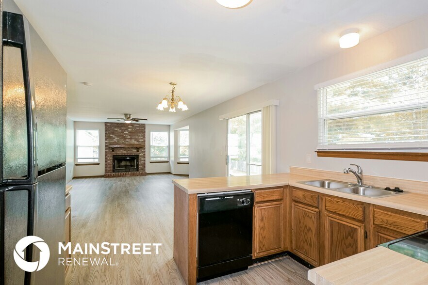 Building Photo - 1031 Exacta Ct