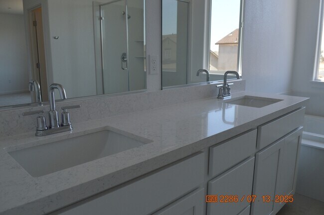 Building Photo - 8940 Pso Del Campo