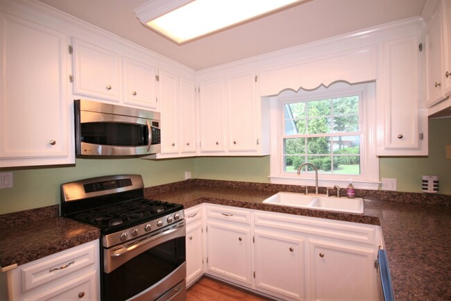 Building Photo - WONDERFUL 2-STORY HOME IN WALNUT CREEK *SP...