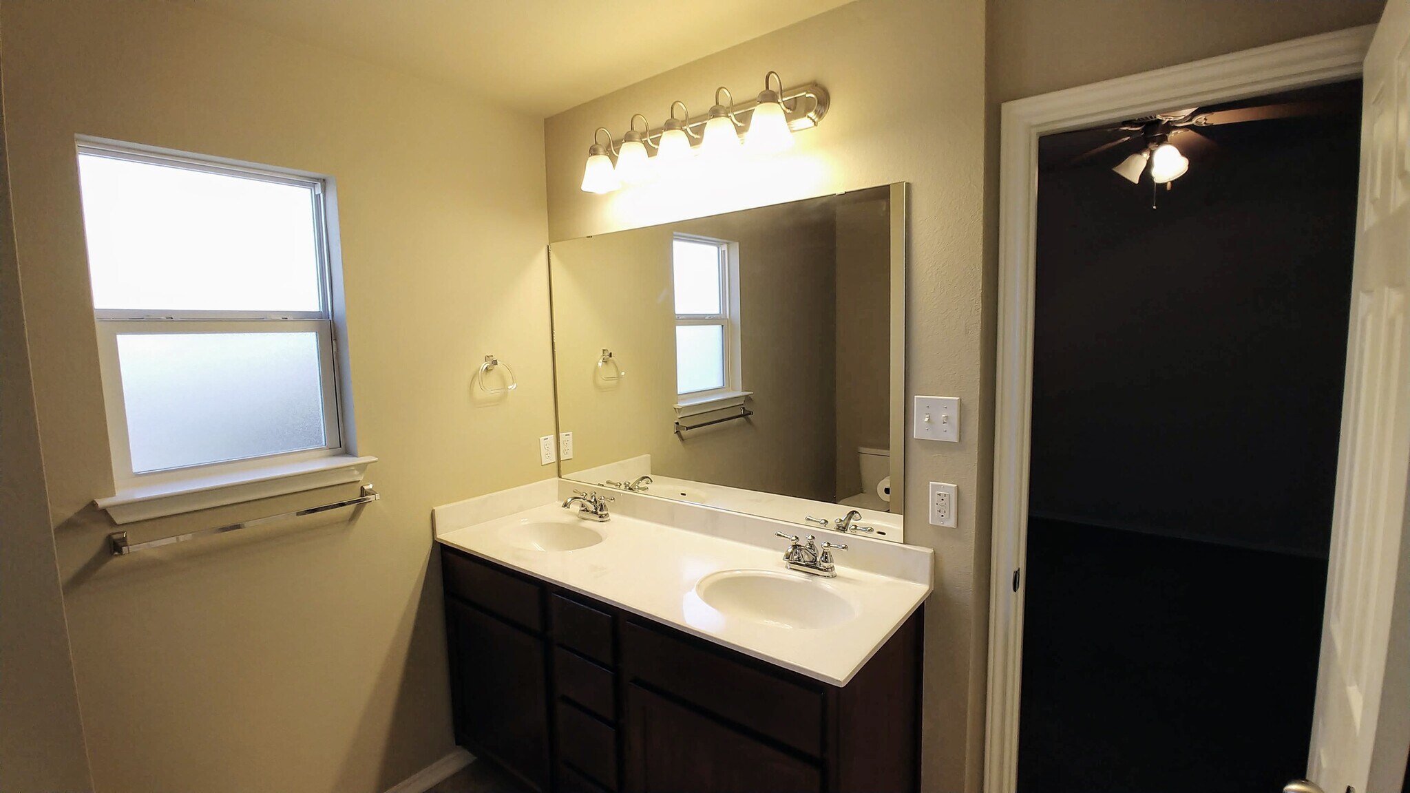Master Bath - 1206 Abbey Rdg