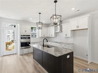 Building Photo - 13813 Riverlight Dr