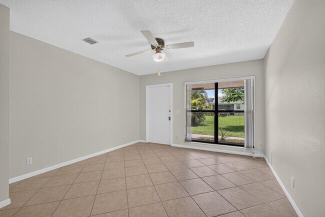 Building Photo - 12395 Peconic Ct