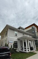 Building Photo - 122 College Ave