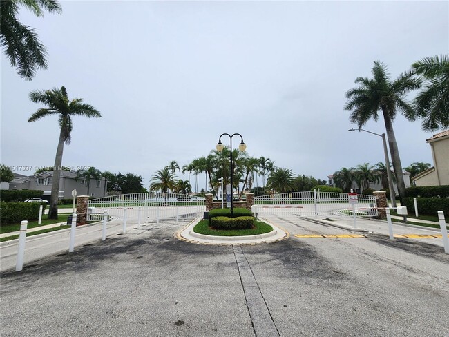 Building Photo - 15840 NW 16th Ct