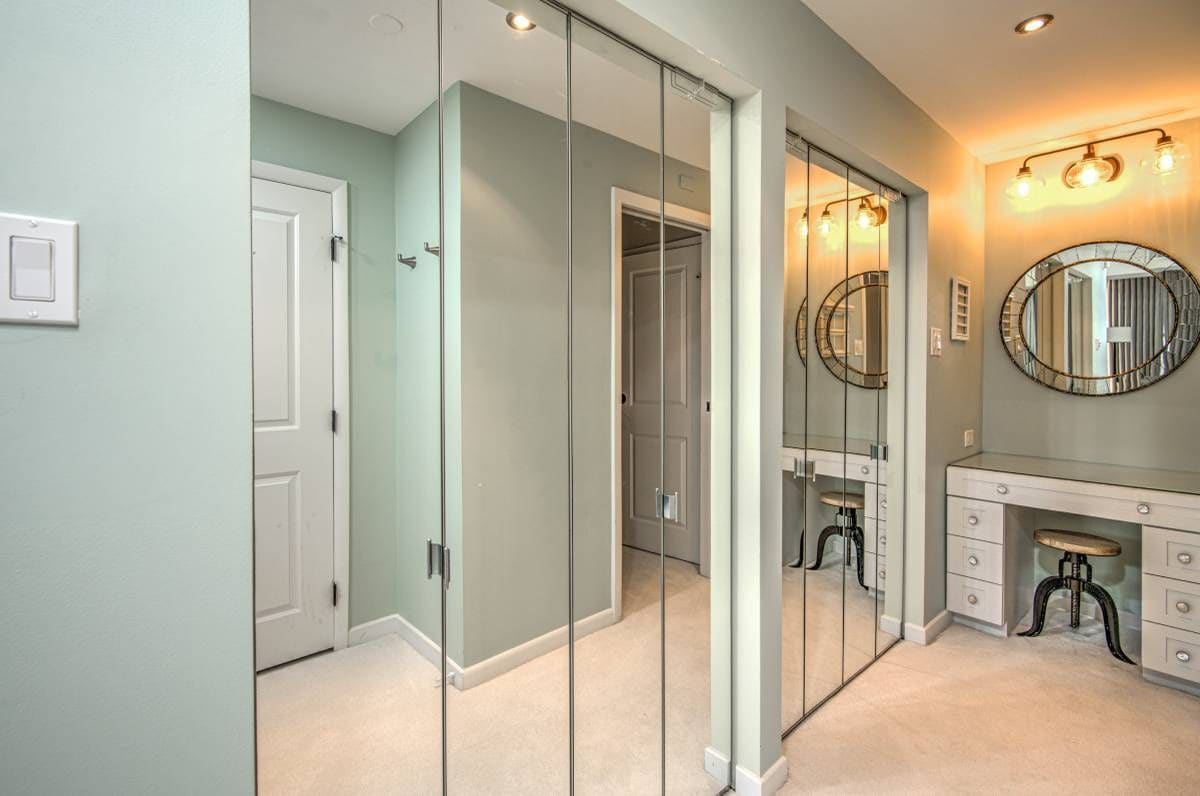 Building Photo - 1530 Key Blvd