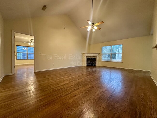 Building Photo - 1720 Hawk Run Ln