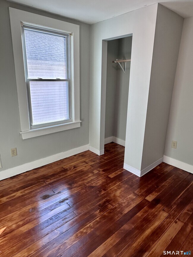 Building Photo - 24-26 Dean Ave