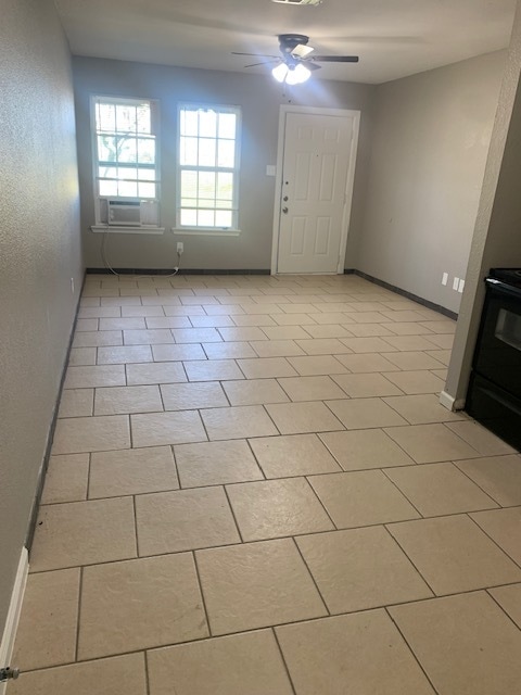 Building Photo - 408 Conveyor Dr