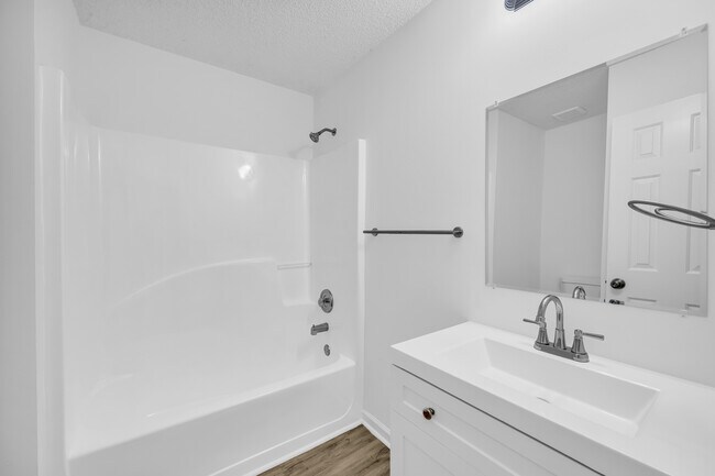 Building Photo - 4084 Waldrop Hills Dr