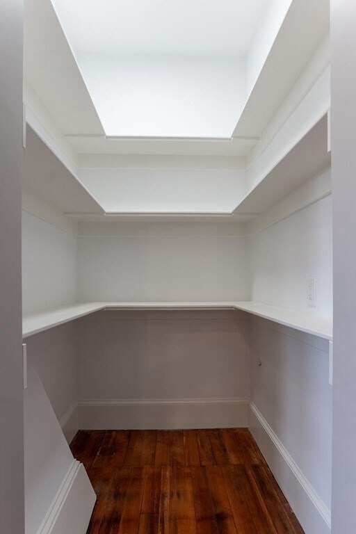 Building Photo - 55 Lyndhurst St
