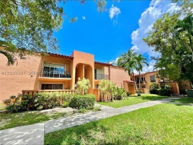 Building Photo - 7204 Fairway Dr