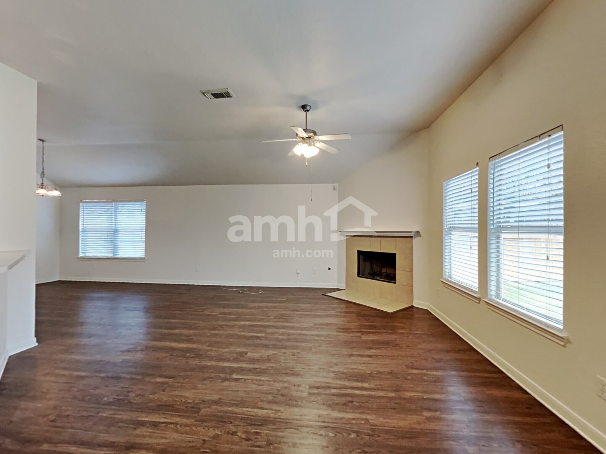 Building Photo - 11922 Elizabeth Ct