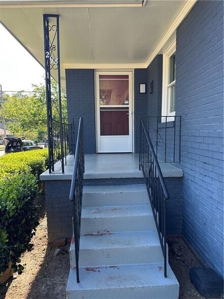 Building Photo - 296 Murray Hill Ave NE