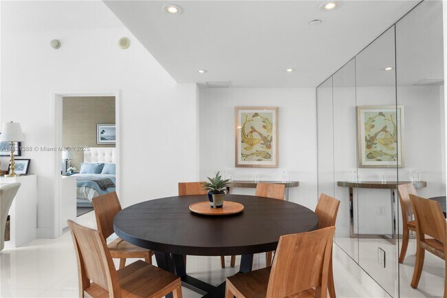 Building Photo - 6801 Collins Ave