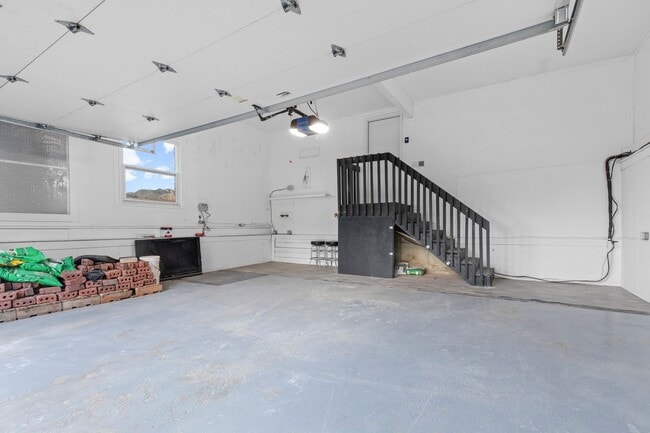 Building Photo - Elevated 5-Bedroom Home in Sandy, UT with ...