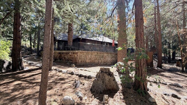 Building Photo - 54270 S Circle Dr
