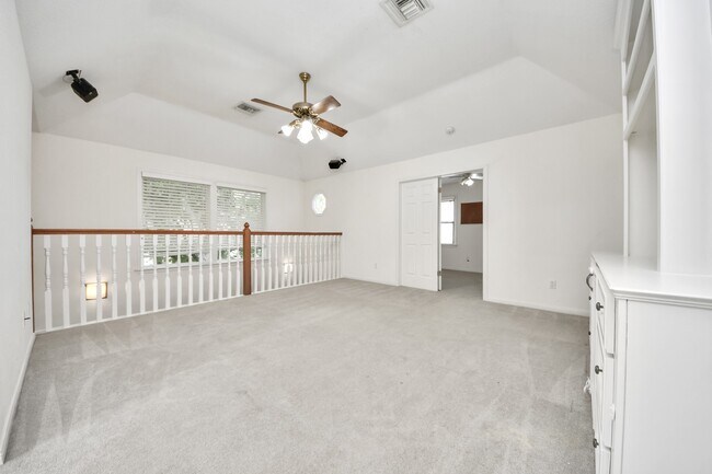 Building Photo - 3912 Ruskin St