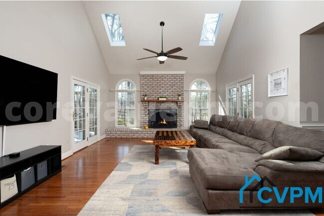 Building Photo - 1009 Howard Grove Ct