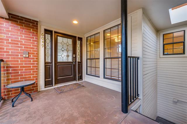 Building Photo - 6049 Hillcrest Ave