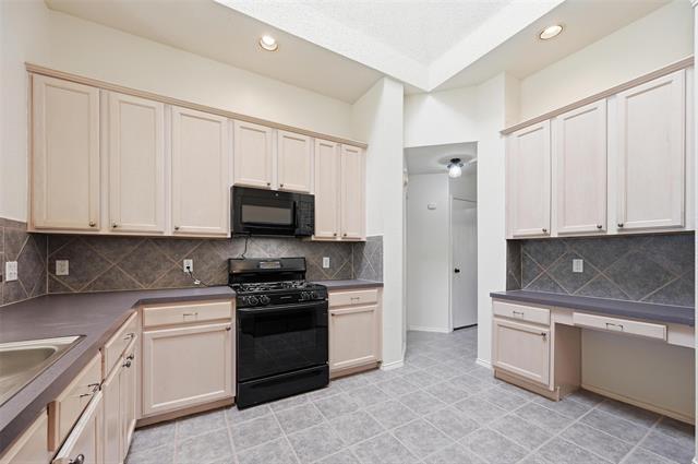 Building Photo - 3509 Nandina Dr