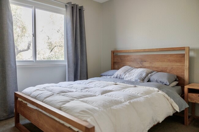 Building Photo - 8169 Sedona Sunrise Dr