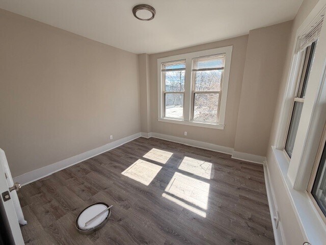 Building Photo - 5 Elmer St