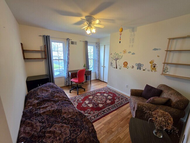 Building Photo - 8120 Paisley Pl
