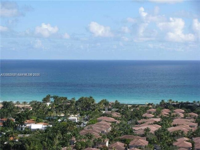 Building Photo - 19355 Turnberry Way