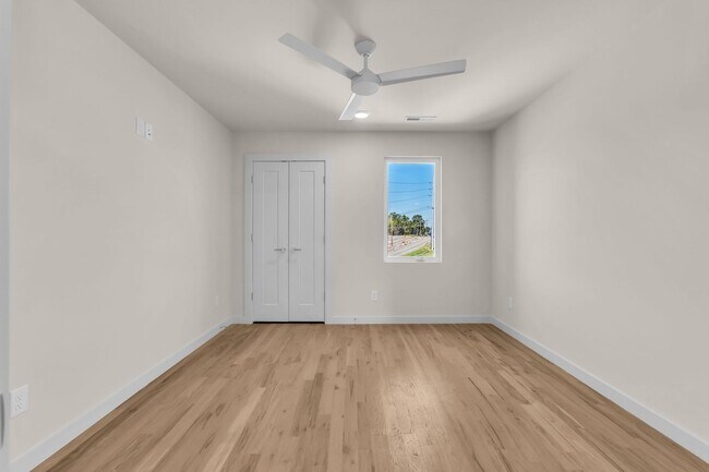 Building Photo - Amazing New Construction in North Nashville!