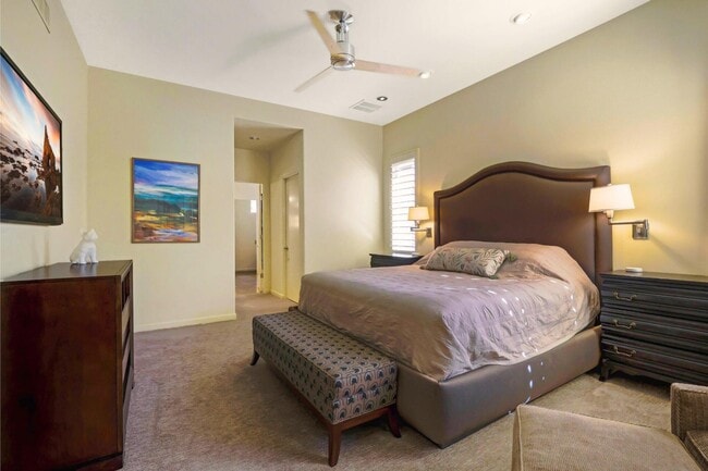 Building Photo - 293 Desert Holly Dr