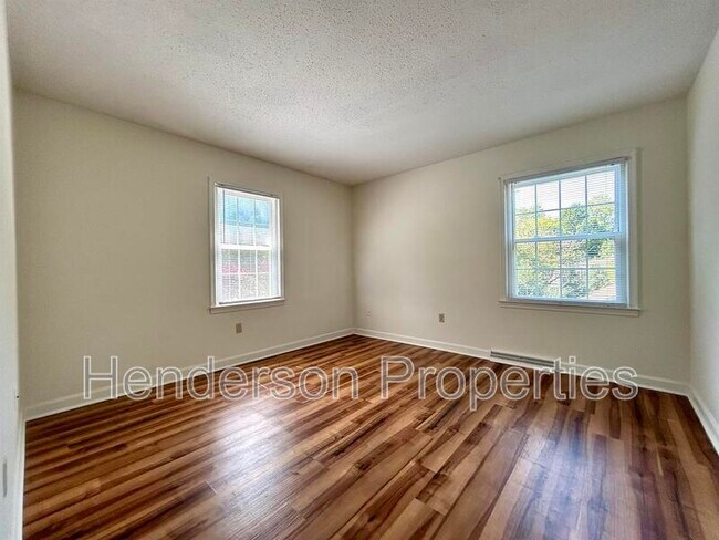 Building Photo - 9211 Robert Frost Ln