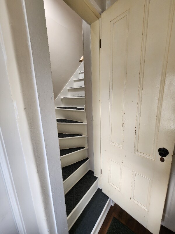 Building Photo - 39 Concord St