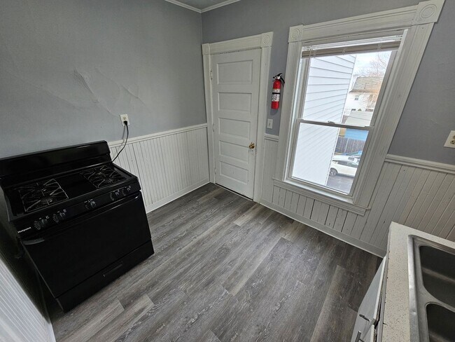 Building Photo - 257 Amory St