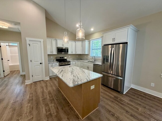 Building Photo - 319 Merifield Dr
