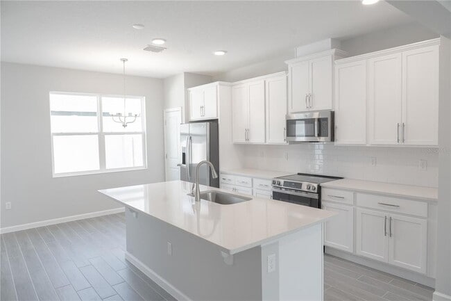 Building Photo - 583 Pothos St